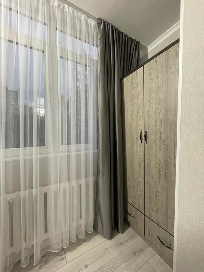 Apartment In Street Toktogula 77 Bishkek Esterno foto